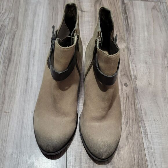 BP Leather Block Heel Ankle Boot Bootie Women's Size 8 Taupe Shoe - Picture 10 of 10